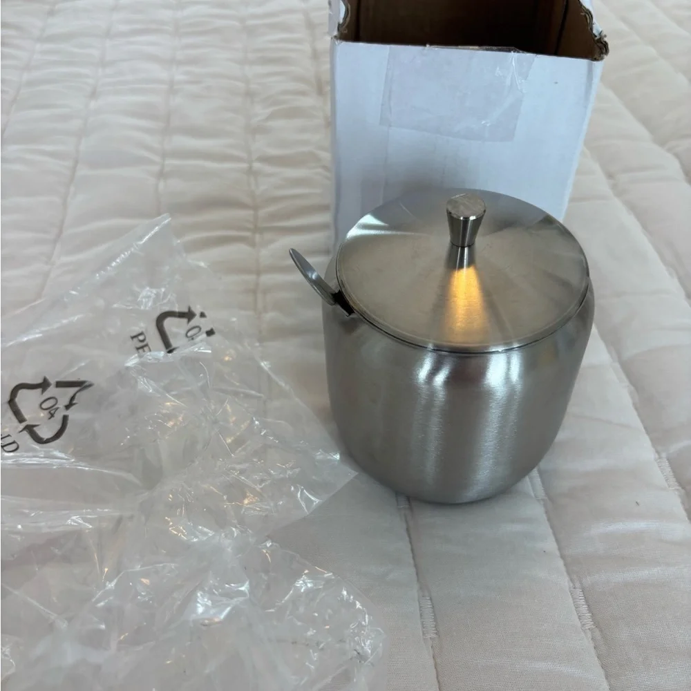 New Stainless Steel Seasoning Jar Kitchen Spice Spices Set- with spoon